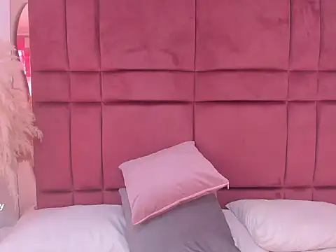 Snapshot of moesha_rey1 chatting on 09.19.25 moesha rey1 online show from 09.19.25