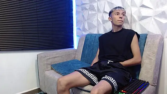 Isaac tan online show from 10.05.25