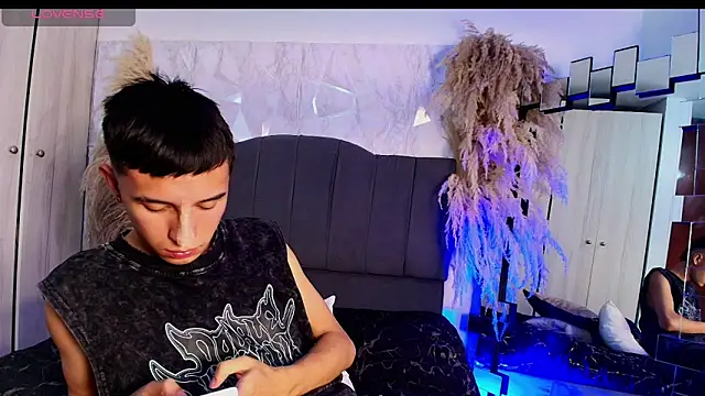 Isaac tan online show from 02.26.26