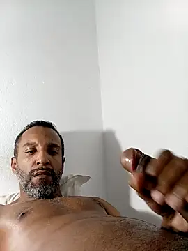 Snapshot of Pretin_Maroto chatting on 10.04.25 Pretin Maroto online show from 10.04.25