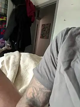 makeyoucum1716 online show from 04.26.26