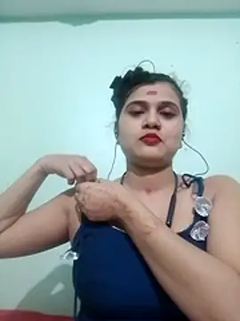 Snapshot of Kavya-Tiwari chatting on 11.08.25 Kavya-Tiwari online show from 11.08.25