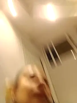 Snapshot of Scarley chatting on 09.19.25 Scarley online show from 09.19.25