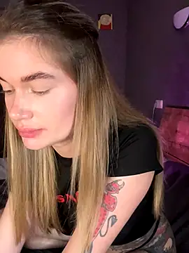 TechnooBabyy online show from 10.20.25