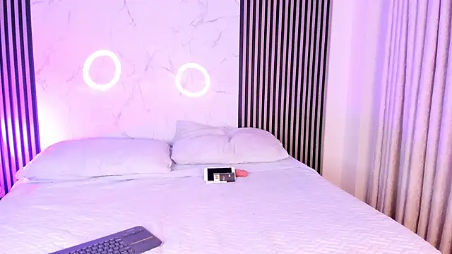 Snapshot of AdharaSweet1_ chatting on 10.18.25 AdharaSweet1 online show from 10.18.25