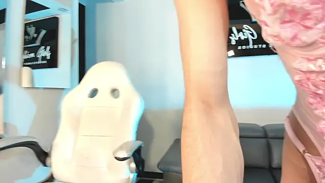 Snapshot of AdharaSweet1_ chatting on 10.31.25 AdharaSweet1 online show from 10.31.25