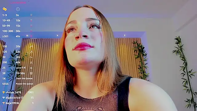 Snapshot of MadisonAnngel chatting on 10.11.25 MadisonAnngel online show from 10.11.25