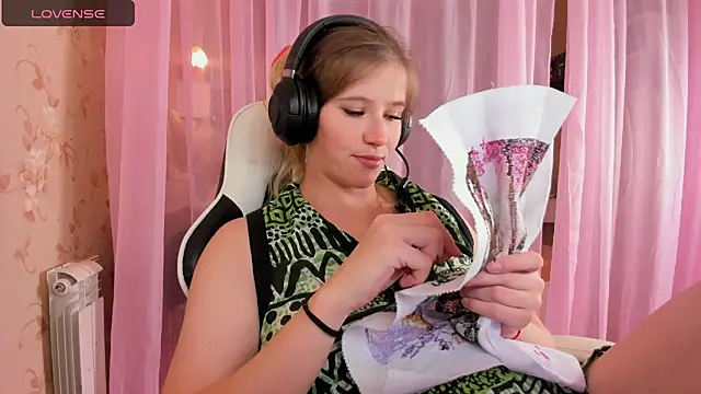 Anabel-Candy online show from 10.28.25