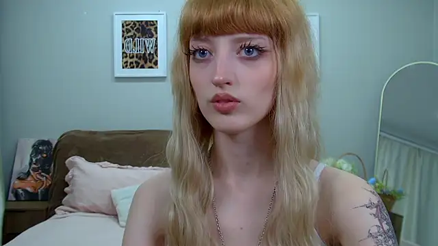 MistyMarlo online show from 04.18.26