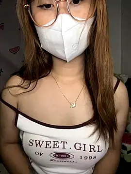 Meowyeuk6 online show from 10.13.25