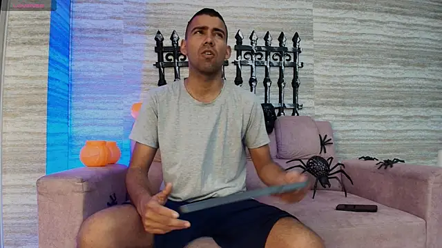 magnus serket online show from 10.22.25