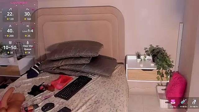 Anamonrroe online show from 09.25.25