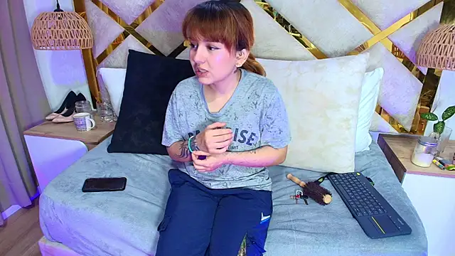 Scarlett Vegaa online show from 10.02.25