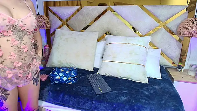 Scarlett Vegaa online show from 10.08.25