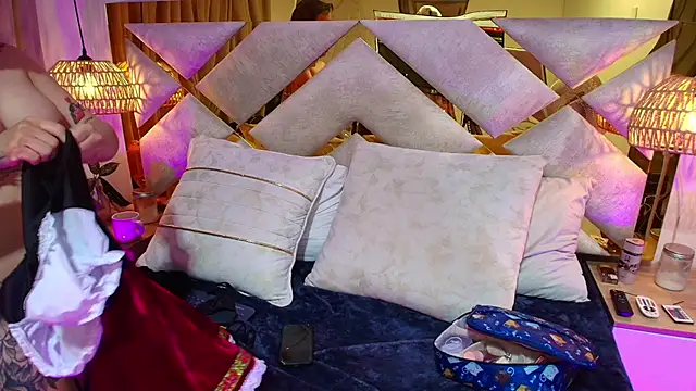 Scarlett Vegaa online show from 10.14.25