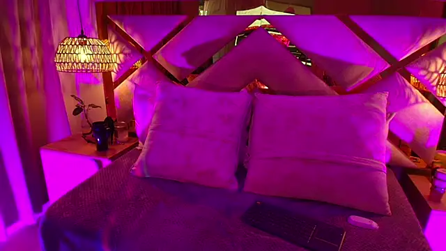 Scarlett Vegaa online show from 11.01.25