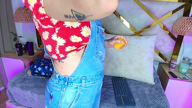 Scarlett Vegaa online show from 11.03.25