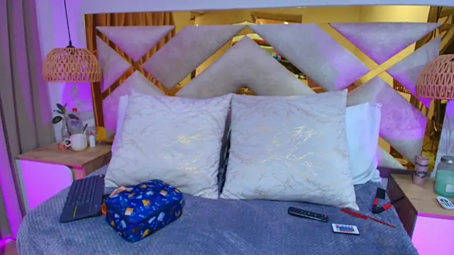 Scarlett Vegaa online show from 11.10.25