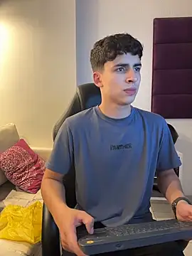 AdrianRinaldi online show from 12.02.25