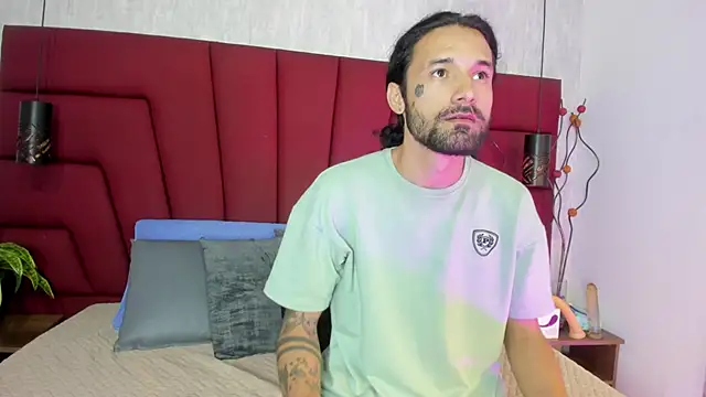 Hisoka 011 online show from 11.07.25