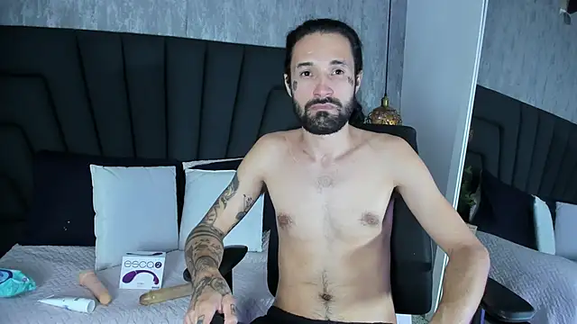 Hisoka 011 online show from 11.20.25