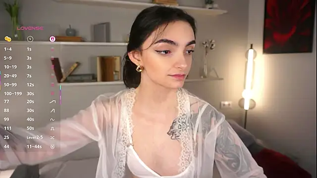 Morena Dolce online show from 10.05.25