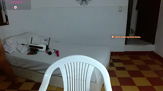 Snapshot of CanelaDeluxe chatting on 03.03.26 CanelaDeluxe online show from 03.03.26