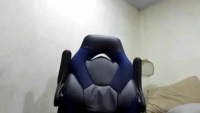 Snapshot of Bellion_grant chatting on 09.27.25 Bellion grant online show from 09.27.25