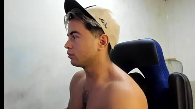 Snapshot of Bellion_grant chatting on 10.10.25 Bellion grant online show from 10.10.25