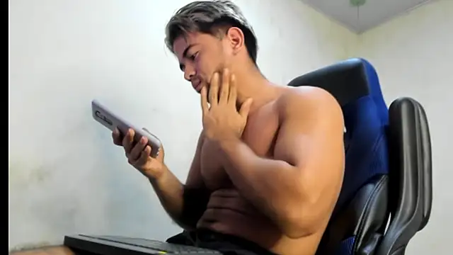 Snapshot of Bellion_grant chatting on 10.20.25 Bellion grant online show from 10.20.25