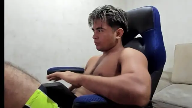 Snapshot of Bellion_grant chatting on 11.03.25 Bellion grant online show from 11.03.25