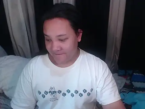 Hotcum ella online show from 04.15.26