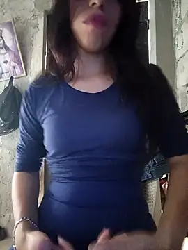 Snapshot of Aley_2025 chatting on 11.21.25 Aley 2025 online show from 11.21.25