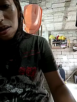 Snapshot of Aley_2025 chatting on 12.19.25 Aley 2025 online show from 12.19.25