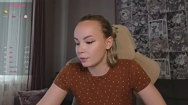 Snapshot of CutieGoose chatting on 10.07.25 CutieGoose online show from 10.07.25