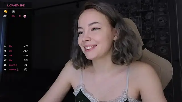 Snapshot of CutieGoose chatting on 11.10.25 CutieGoose online show from 11.10.25