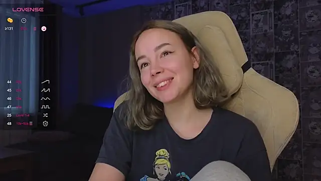 Snapshot of CutieGoose chatting on 11.17.25 CutieGoose online show from 11.17.25