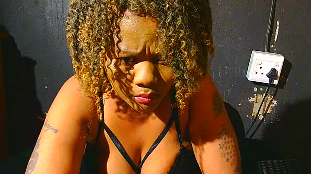 Augustine-Blooomxx online show from 10.20.25