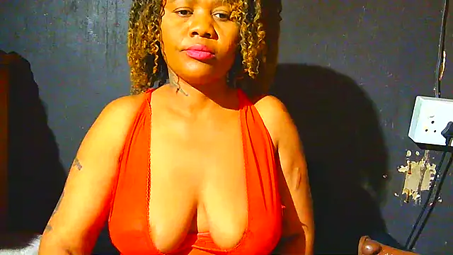 Augustine-Blooomxx online show from 11.06.25