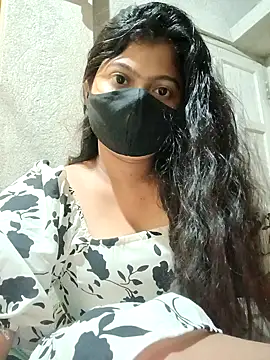 Snapshot of DiyaRoy49 chatting on 09.10.25 DiyaRoy49 online show from 09.10.25