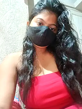 Snapshot of DiyaRoy49 chatting on 09.20.25 DiyaRoy49 online show from 09.20.25