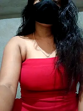 Snapshot of DiyaRoy49 chatting on 10.04.25 DiyaRoy49 online show from 10.04.25