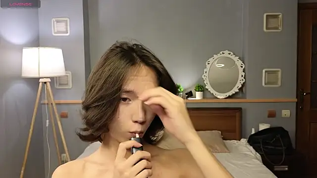 okerriella online show from 10.15.25