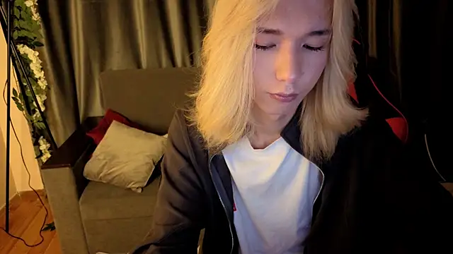 okerriella online show from 01.10.26