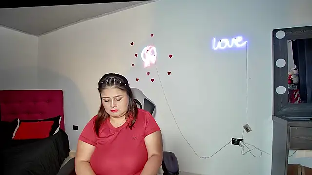 Snapshot of Lizz_Milf chatting on 11.06.25 Lizz Milf online show from 11.06.25