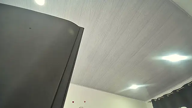 Snapshot of Lizz_Milf chatting on 11.16.25 Lizz Milf online show from 11.16.25