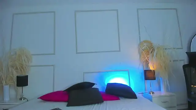 Susyrosse1 online show from 10.23.25