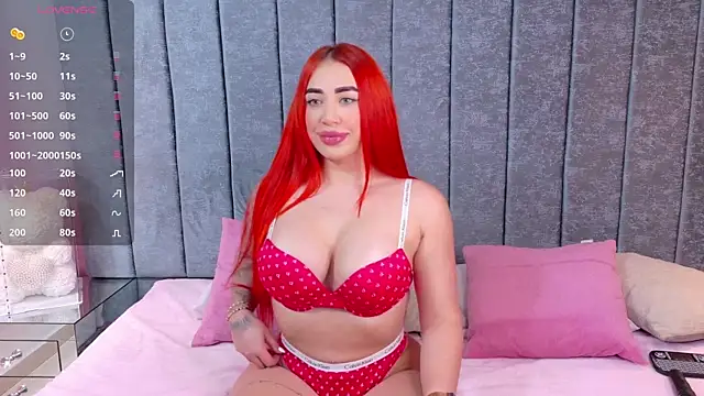 Snapshot of evelincooper_ chatting on 11.15.25 evelincooper online show from 11.15.25