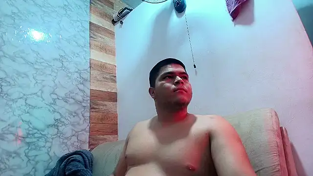 naomi campbel  online show from 02.15.26