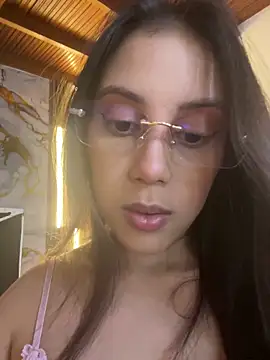 Snapshot of Harley_J_ chatting on 10.02.25 Harley J online show from 10.02.25